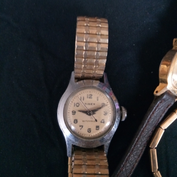 Lot of five small vintage timex watches - Picture 2 of 13